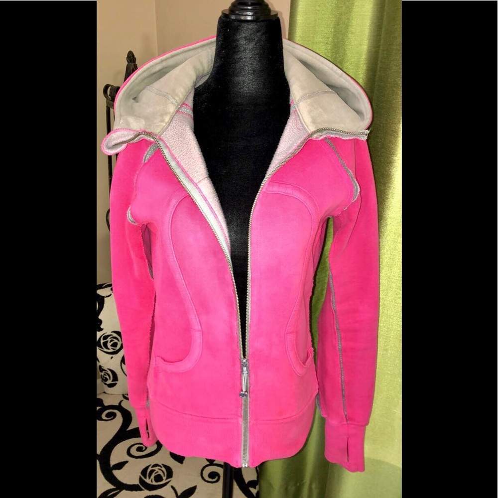 Lulu lemon jacket EUC - Picture 2 of 6